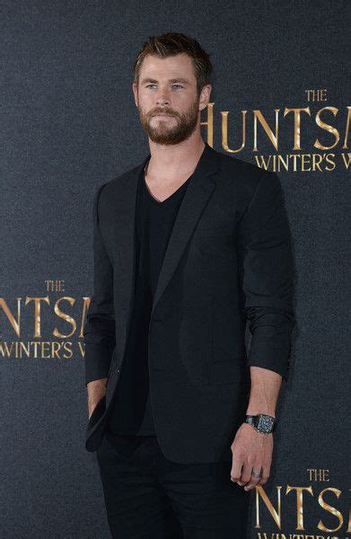 chris hemsworth outfits winter.